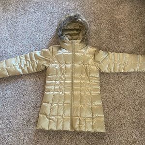 Land’s End Women’s gold shimmer hooded parka down filled size small 6-8